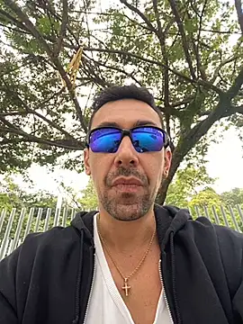 Snapshot of dantedesirexx chatting on September 29, 2025, 3:28 pm dantedesirexx online show from September 29, 2025, 3:28 pm