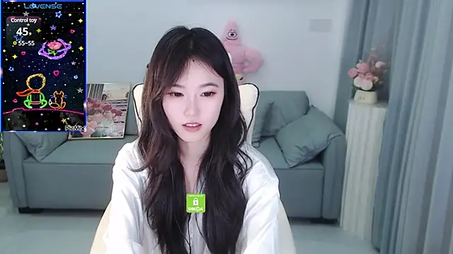 Snapshot of YiJin-a chatting on December 11, 2024, 12:44 am YiJin-a online show from December 11, 2024, 12:44 am