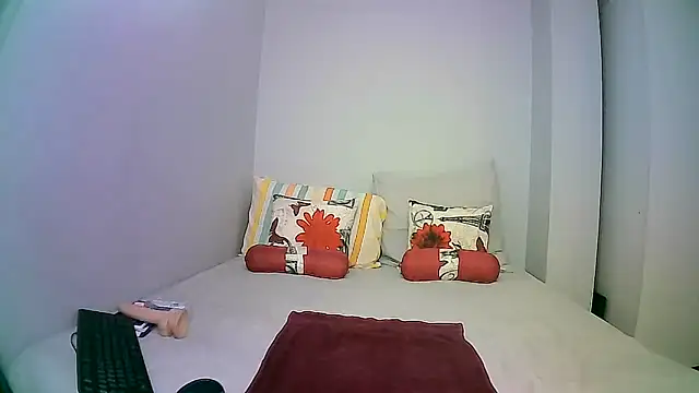 Snapshot of Down_to_earth_girl chatting on January 2, 2025, 7:23 am Down to earth girl online show from January 2, 2025, 7:23 am