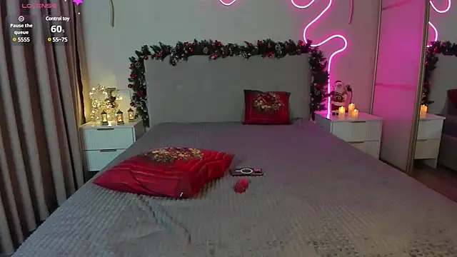 Snapshot of flora_off chatting on December 18, 2024, 7:36 am flora off online show from December 18, 2024, 7:36 am