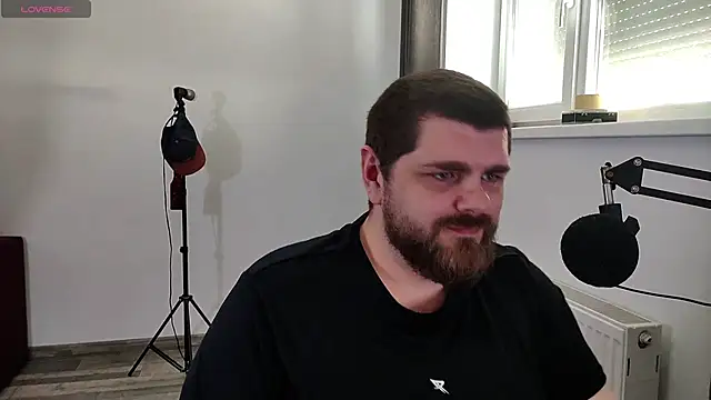 Snapshot of KingMarti chatting on September 14, 2025, 1:10 pm KingMarti online show from September 14, 2025, 1:10 pm