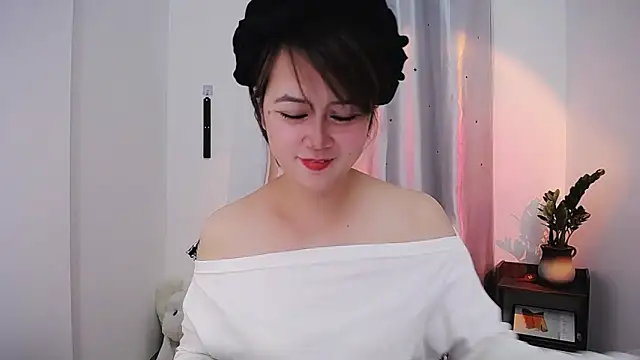 Snapshot of Fan_ting chatting on January 18, 2025, 10:28 am Fan ting online show from January 18, 2025, 10:28 am