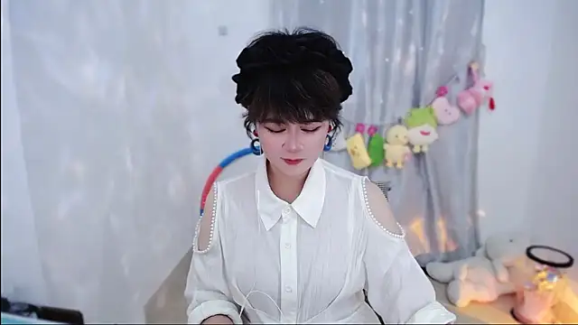 Fan ting online show from October 26, 2025, 3:01 am