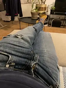 Snapshot of RSR_26689 chatting on February 12, 2025, 4:33 pm RSR 26689 online show from February 12, 2025, 4:33 pm