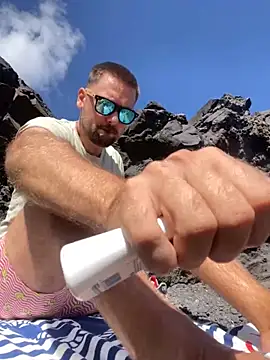 Snapshot of RSR_26689 chatting on October 1, 2025, 10:21 am RSR 26689 online show from October 1, 2025, 10:21 am