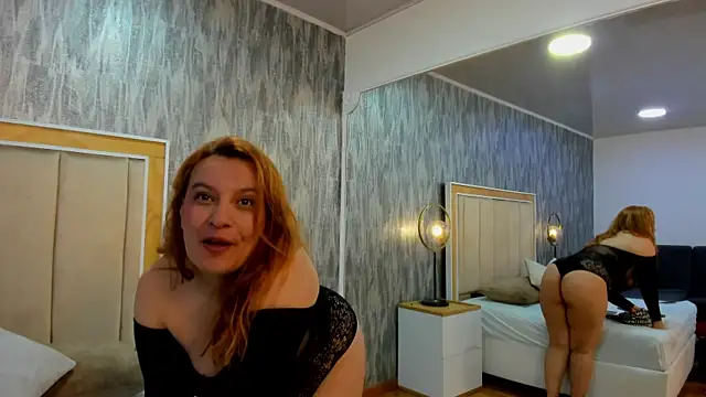 Snapshot of RoxieJackson chatting on November 19, 2025, 3:12 pm RoxieJackson online show from November 19, 2025, 3:12 pm