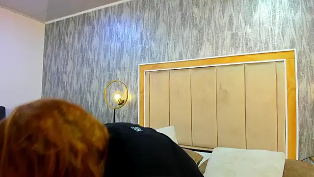 Snapshot of RoxieJackson chatting on November 24, 2025, 11:32 am RoxieJackson online show from November 24, 2025, 11:32 am