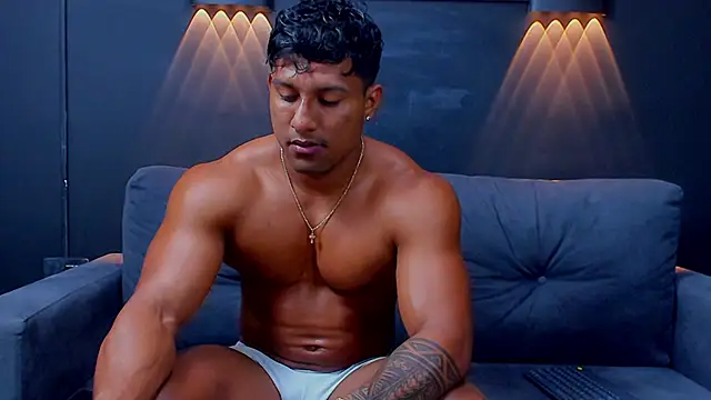 Snapshot of CallumMuscle chatting on March 4, 2025, 2:32 pm CallumMuscle online show from March 4, 2025, 2:32 pm