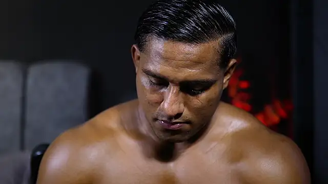 Snapshot of CallumMuscle chatting on November 24, 2025, 7:57 pm CallumMuscle online show from November 24, 2025, 7:57 pm