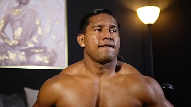 Snapshot of CallumMuscle chatting on December 15, 2025, 4:39 am CallumMuscle online show from December 15, 2025, 4:39 am