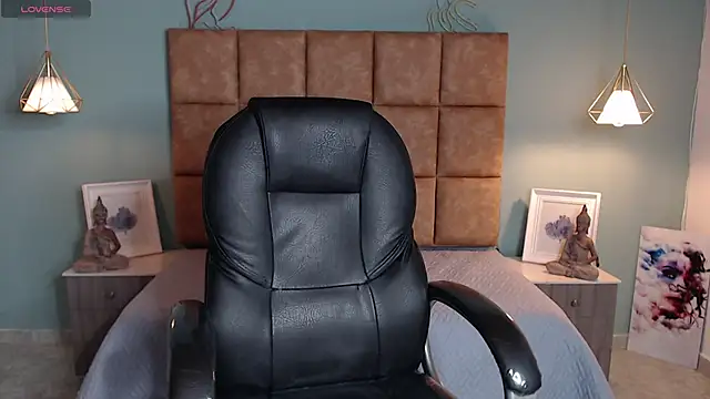 AlejooTwink online show from February 21, 2025, 7:10 pm