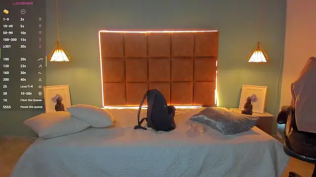 AlejooTwink online show from October 13, 2025, 8:47 am