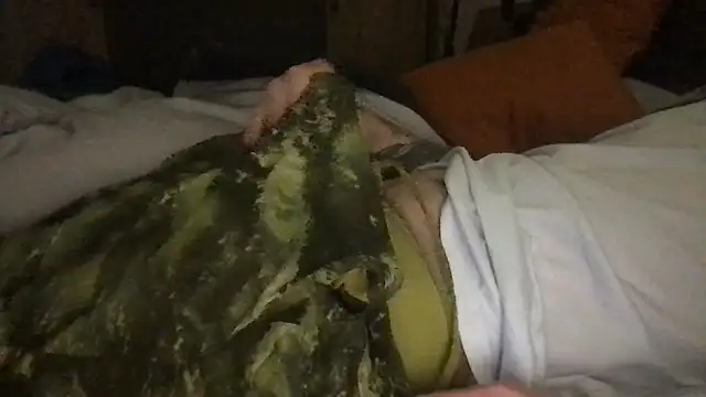 Snapshot of thewetshorts chatting on March 16, 2025, 7:04 am thewetshorts online show from March 16, 2025, 7:04 am