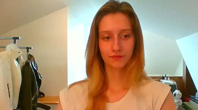 LUNA delight online show from February 21, 2025, 10:50 am