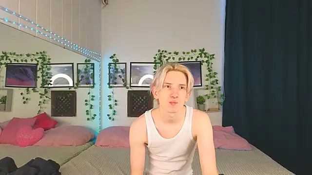 Ron Vils online show from January 14, 2025, 3:53 am