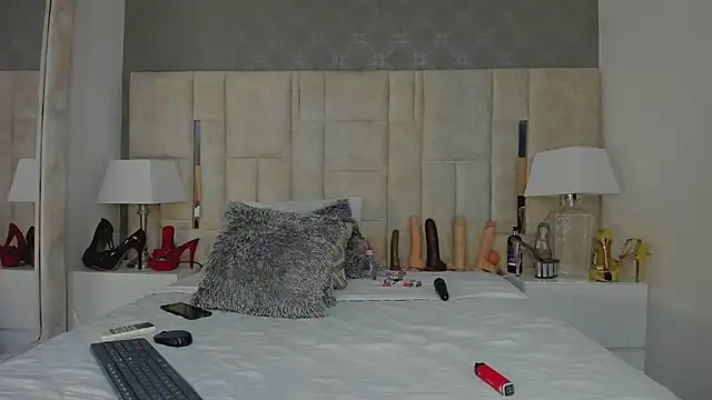 Snapshot of GaleHodge chatting on March 12, 2025, 4:19 am GaleHodge online show from March 12, 2025, 4:19 am