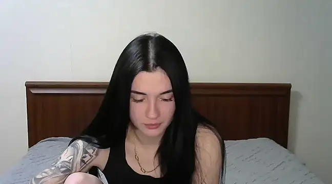 Liana diva online show from February 19, 2025, 7:27 pm