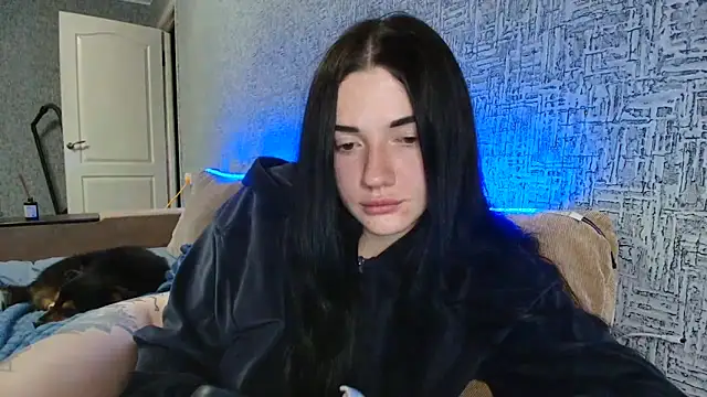 Liana diva online show from November 15, 2025, 8:16 pm