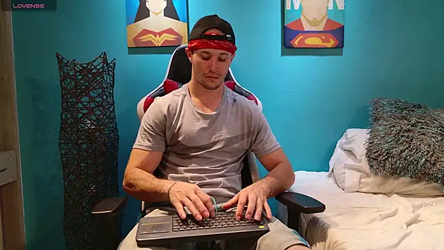 Snapshot of AxelFairchaild chatting on January 19, 2025, 12:39 pm AxelFairchaild online show from January 19, 2025, 12:39 pm