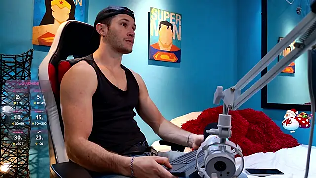 Snapshot of AxelFairchaild chatting on February 9, 2025, 1:35 pm AxelFairchaild online show from February 9, 2025, 1:35 pm