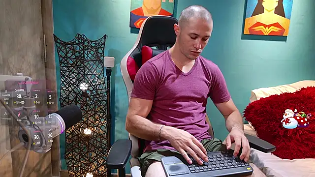 Snapshot of AxelFairchaild chatting on February 11, 2025, 12:48 pm AxelFairchaild online show from February 11, 2025, 12:48 pm