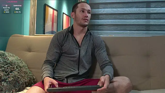 Snapshot of AxelFairchaild chatting on October 24, 2025, 1:29 pm AxelFairchaild online show from October 24, 2025, 1:29 pm