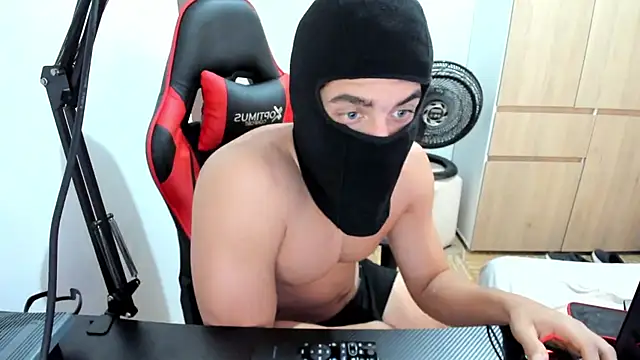 Calihotcaliente277 online show from February 12, 2025, 5:05 pm