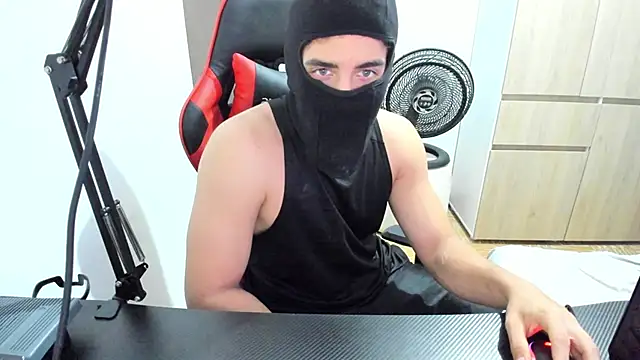 Calihotcaliente277 online show from February 17, 2025, 11:34 am