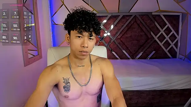 AkazaBoy  online show from February 5, 2025, 4:27 am