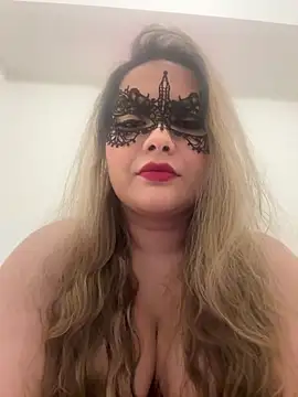 Snapshot of famous_indian_girl chatting on February 4, 2025, 1:34 am famous indian girl online show from February 4, 2025, 1:34 am