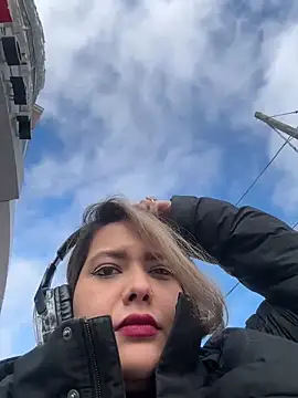 Snapshot of famous_indian_girl chatting on February 21, 2025, 7:32 pm famous indian girl online show from February 21, 2025, 7:32 pm