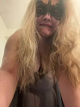 Snapshot of famous_indian_girl chatting on March 4, 2025, 3:55 am famous indian girl online show from March 4, 2025, 3:55 am