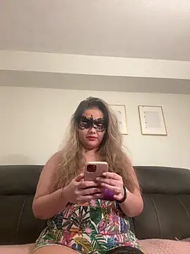 Snapshot of famous_indian_girl chatting on March 8, 2025, 4:23 am famous indian girl online show from March 8, 2025, 4:23 am