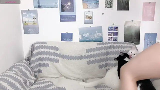 LiLiYbaby online show from March 3, 2025, 5:42 am