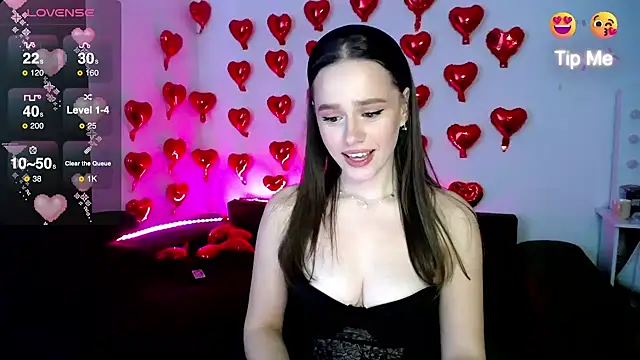 Emillias online show from February 10, 2025, 2:16 pm