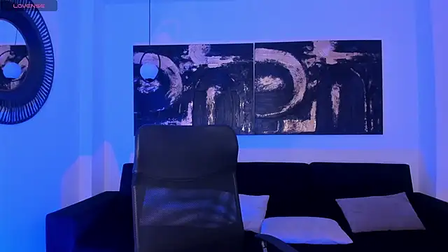 AlanaCraft online show from November 14, 2025, 12:37 pm