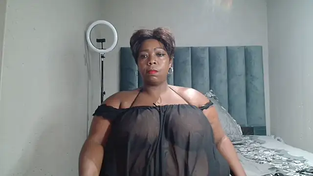 BustyWendyXXX47 online show from February 17, 2025, 7:04 am