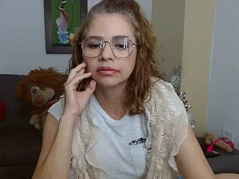  melisaa  online show from January 3, 2025, 7:50 pm