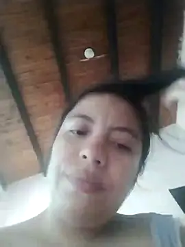 lisseth online show from December 12, 2024, 6:42 pm