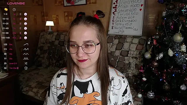 Miatiny online show from December 13, 2024, 1:33 pm