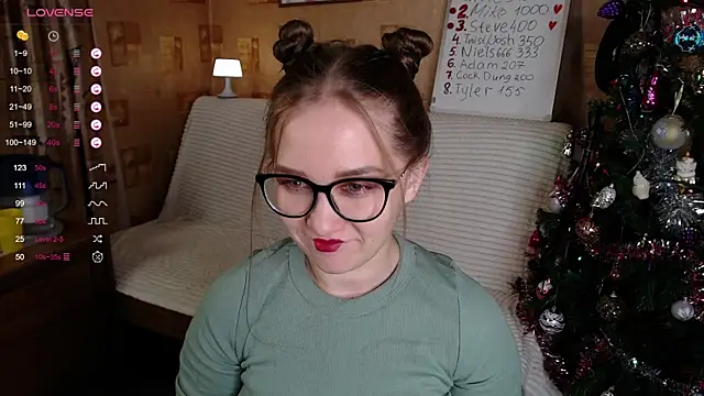 Miatiny online show from December 25, 2024, 1:09 pm