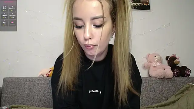 Snapshot of sweet_girl_Vr chatting on January 21, 2025, 11:46 am sweet girl Vr online show from January 21, 2025, 11:46 am