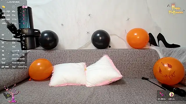 Snapshot of sweet_girl_Vr chatting on October 31, 2025, 5:30 am sweet girl Vr online show from October 31, 2025, 5:30 am