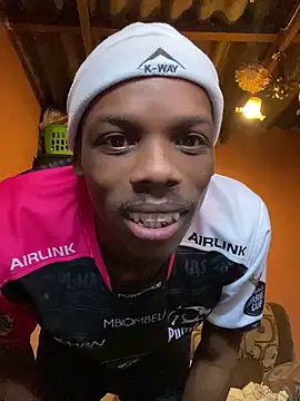 Snapshot of skyfall200 chatting on September 23, 2025, 8:50 am skyfall200 online show from September 23, 2025, 8:50 am