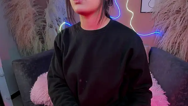 Snapshot of Megan_mooree_ chatting on January 21, 2025, 12:50 pm Megan mooree online show from January 21, 2025, 12:50 pm