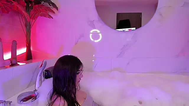 Snapshot of Megan_mooree_ chatting on January 25, 2025, 6:13 pm Megan mooree online show from January 25, 2025, 6:13 pm