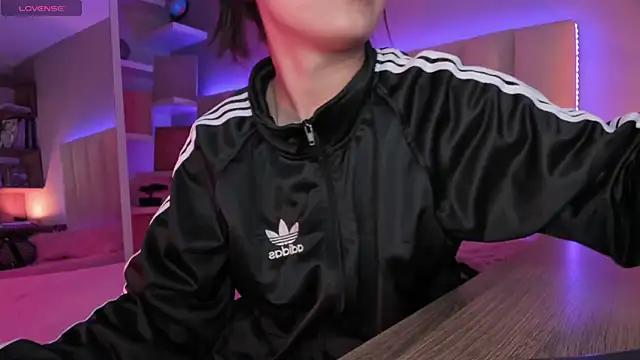 Snapshot of Megan_mooree_ chatting on March 14, 2025, 11:45 am Megan mooree online show from March 14, 2025, 11:45 am