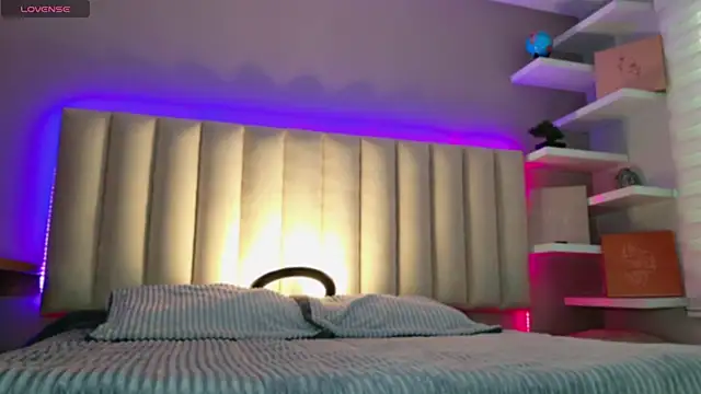 Snapshot of Megan_mooree_ chatting on November 11, 2025, 12:05 pm Megan mooree online show from November 11, 2025, 12:05 pm