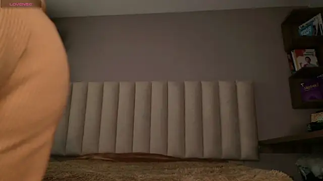 Snapshot of Megan_mooree_ chatting on November 27, 2025, 12:07 pm Megan mooree online show from November 27, 2025, 12:07 pm