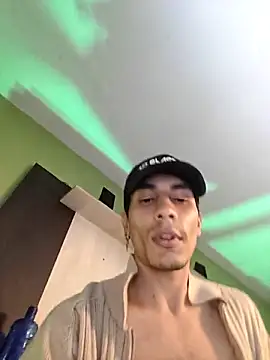 Snapshot of divinityros chatting on October 27, 2025, 2:48 am divinityros online show from October 27, 2025, 2:48 am